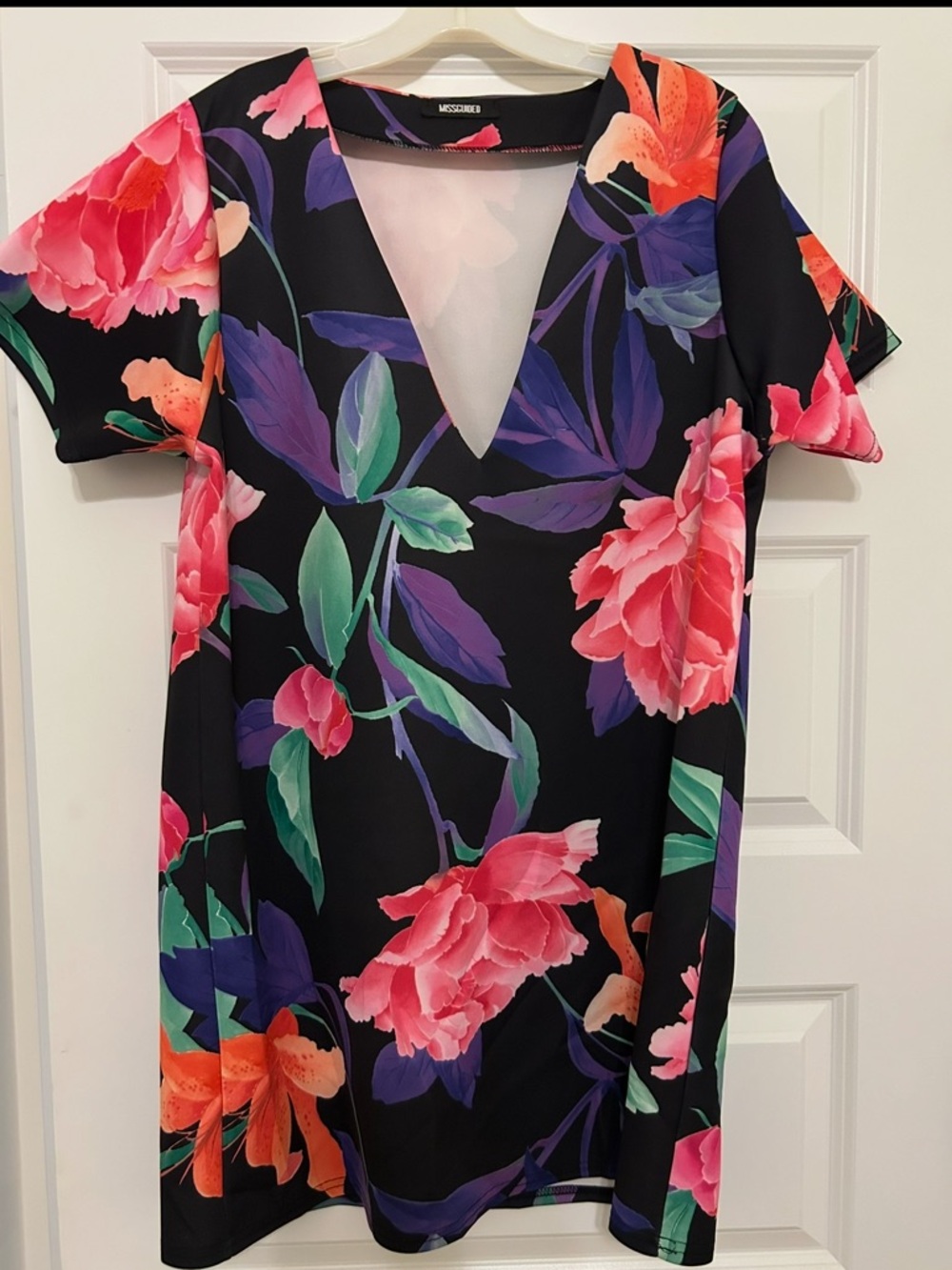 MISSGUIDED Designer Floral V-Neck Top or Tunic, Size US-12